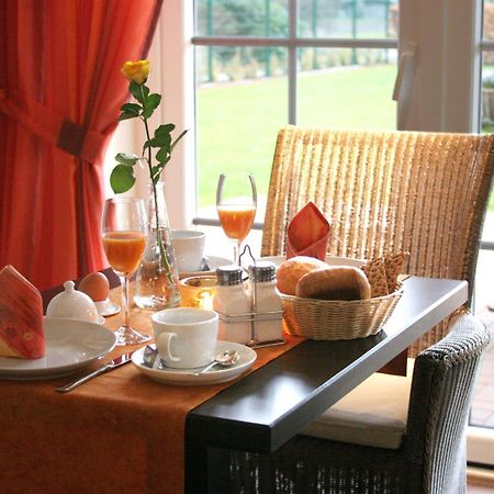Hotel Landhaus Garni Fockbek Екстериор снимка